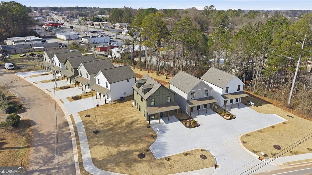 Photo of 103 Carroll Circle, Carrollton, GA 30117 (MLS # 10684216)