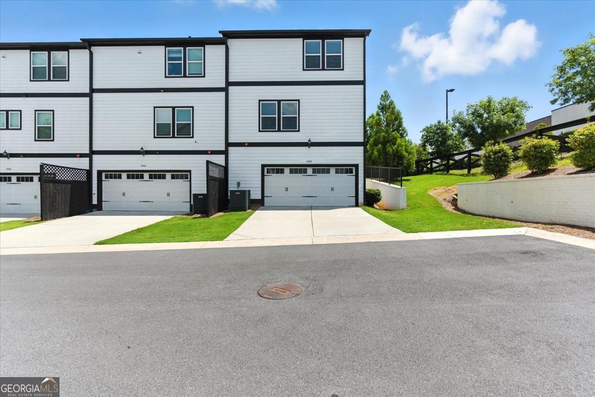 Ridgewalk Landing - Residential