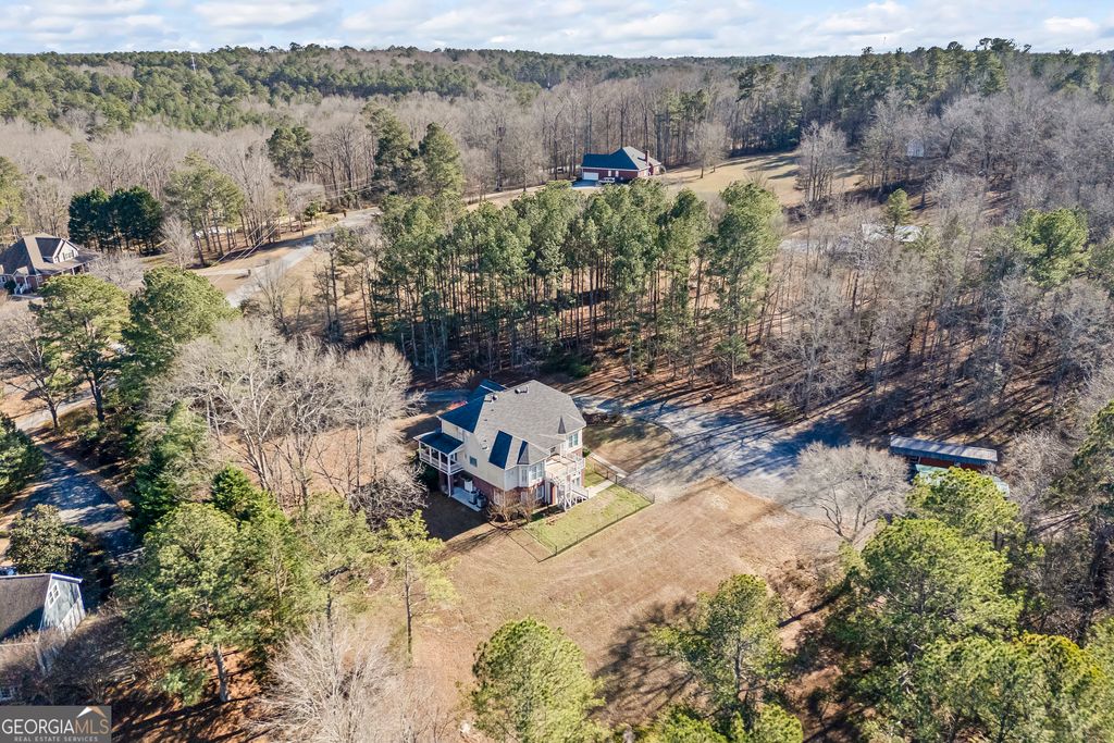 Photo of 5045 Fawn Valley Drive, Loganville, GA 30052 (MLS # 10673369)