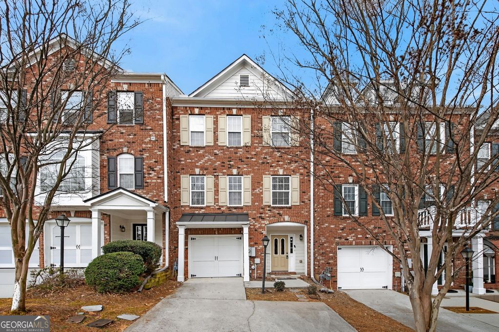 Photo of 1186 Lake Point Way, Suwanee, GA 30024 (MLS # 10699309)