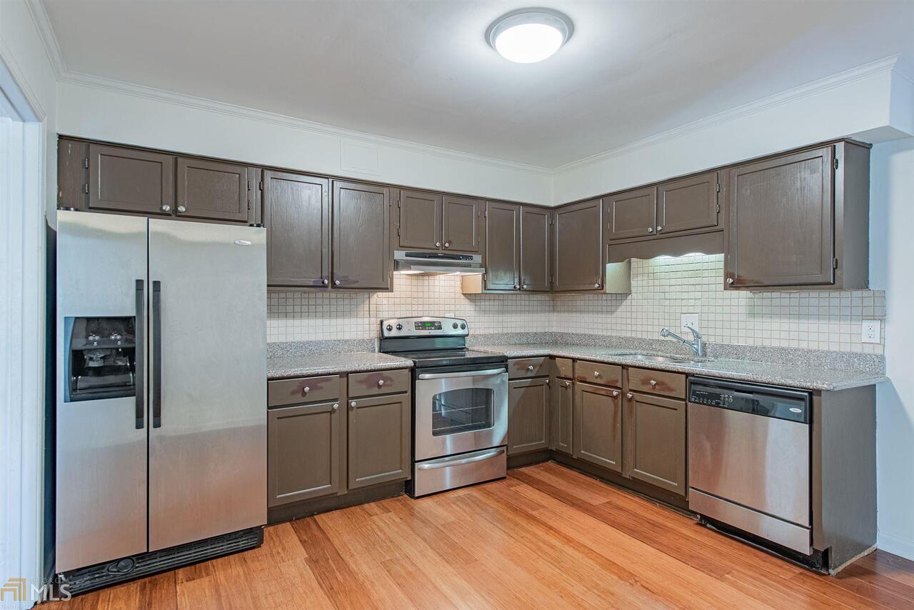 Townhomes of Sandy Springs - Residential
