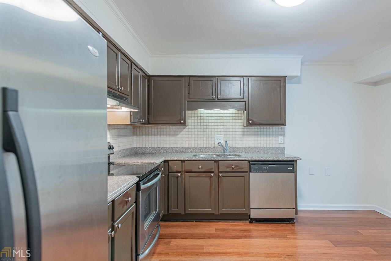 Townhomes of Sandy Springs - Residential