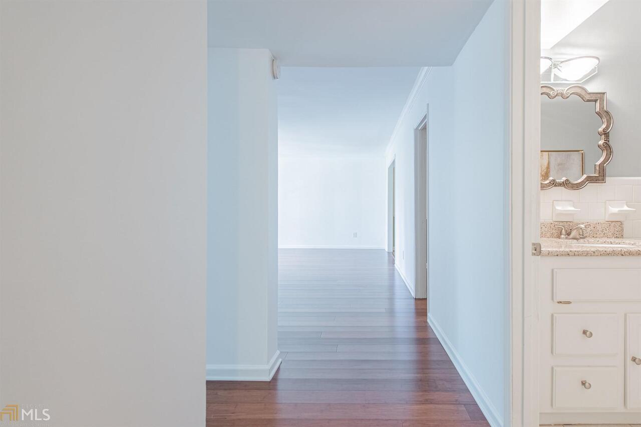 Townhomes of Sandy Springs - Residential