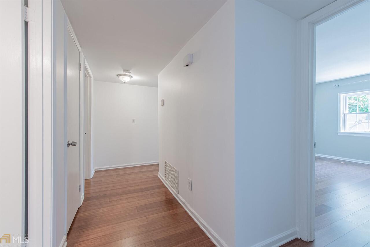Townhomes of Sandy Springs - Residential