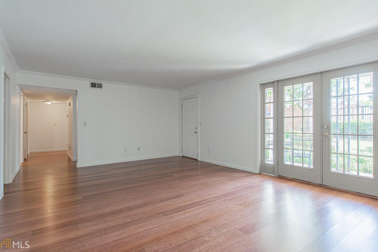 Townhomes of Sandy Springs - Residential