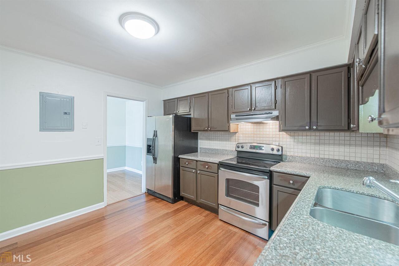 Townhomes of Sandy Springs - Residential
