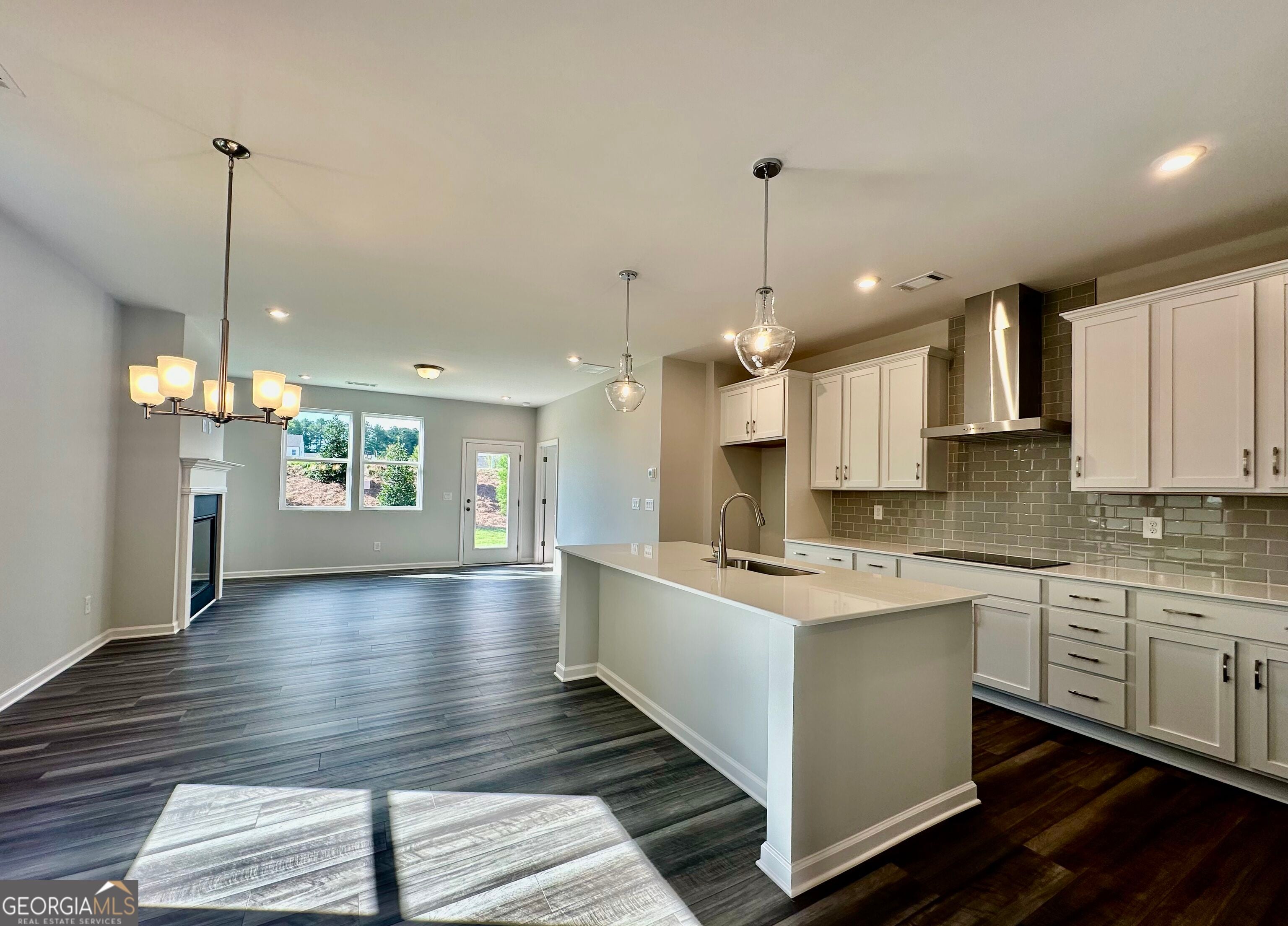 4446 Buttonwood LN