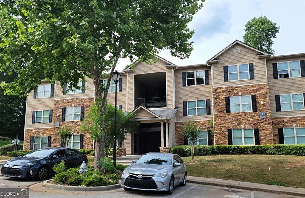 Photo of 3303 Fairington Club Drive #3303, Lithonia, GA 30038 (MLS # 10820619)