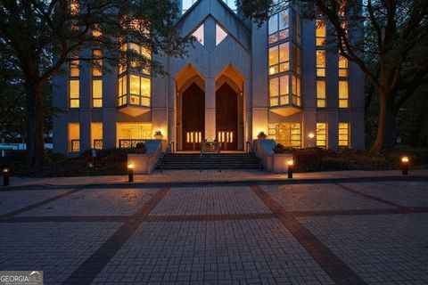 2870 Pharr Court South NW 207 Atlanta GA 30305