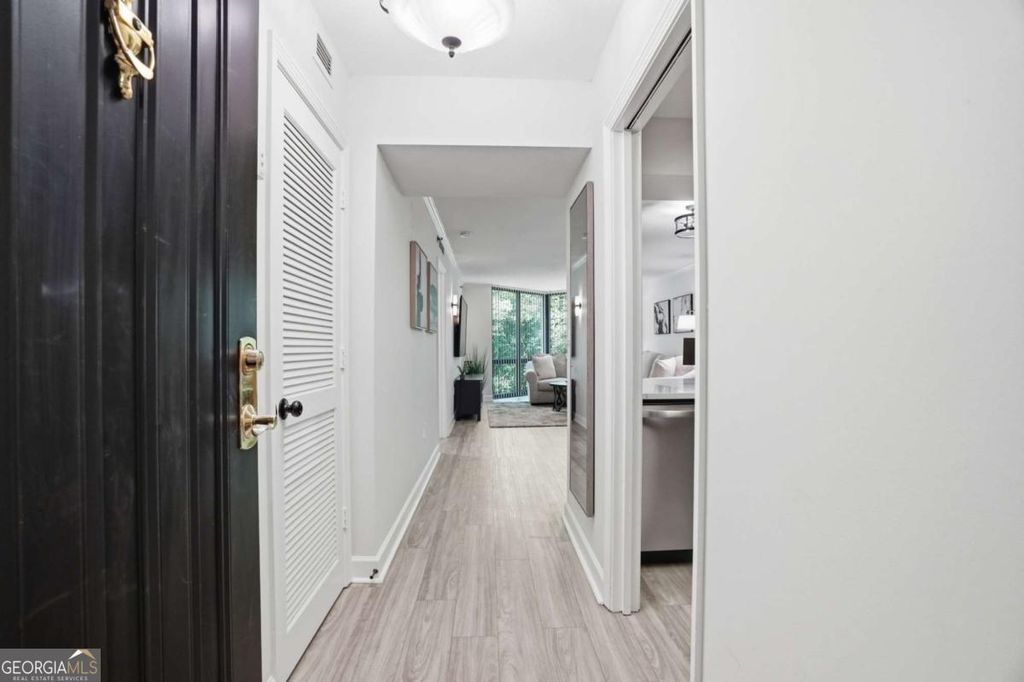 Photo of 2870 Pharr Court South NW #207, Atlanta, GA 30305 (MLS # 10755827)