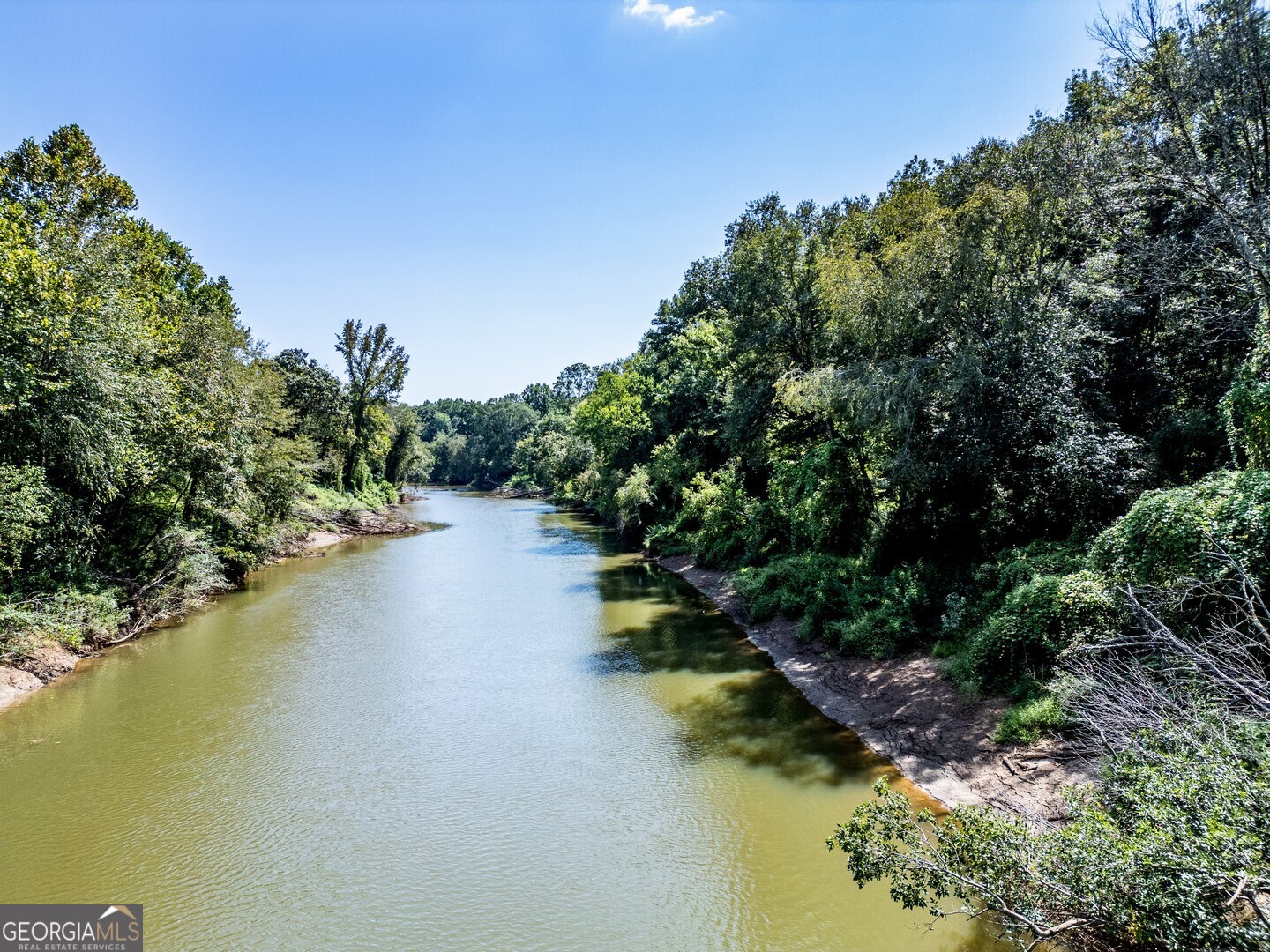 Come see this beautiful 7.27-acre wooded lot, located right on the South River. Perfectly situated for those seeking tranquility and natural beauty, this land is ready for you to build your home nestled in the woods. Enjoy serene river views and peaceful privacy.