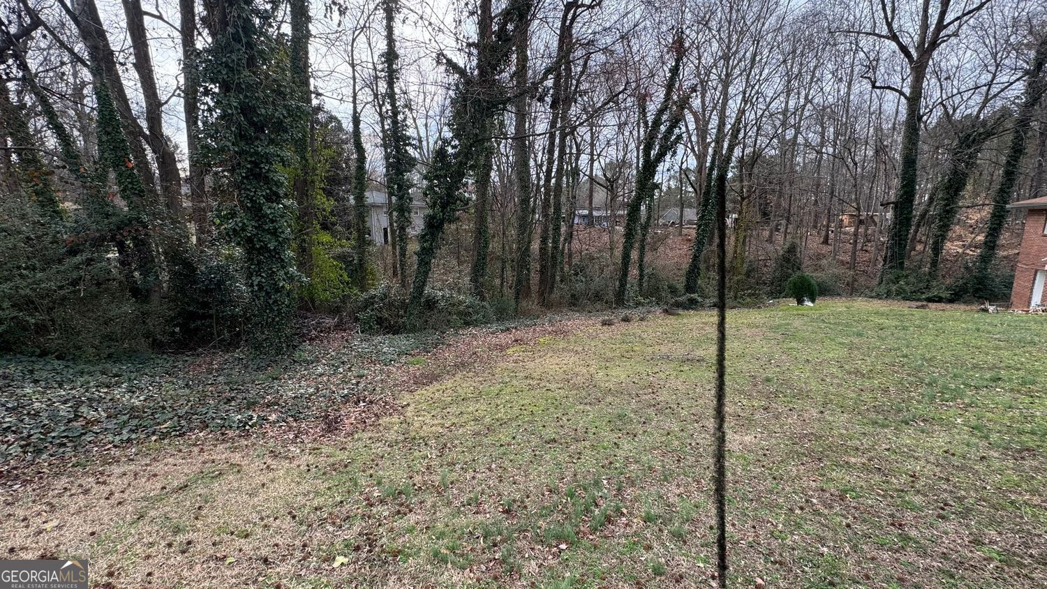 CRESCENT PARK WOODS - Land