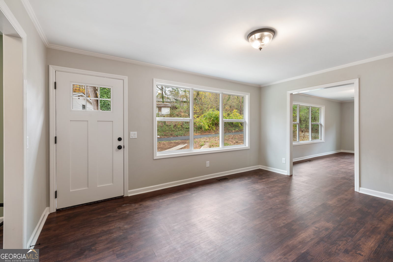 30 Henson ST