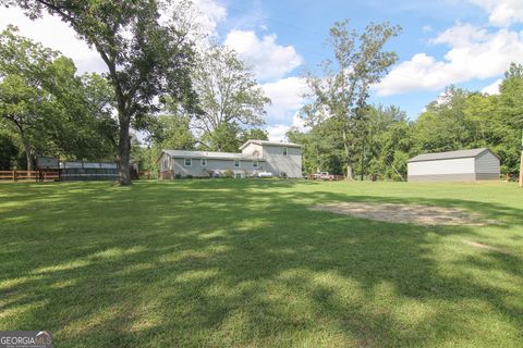 A home in Roberta