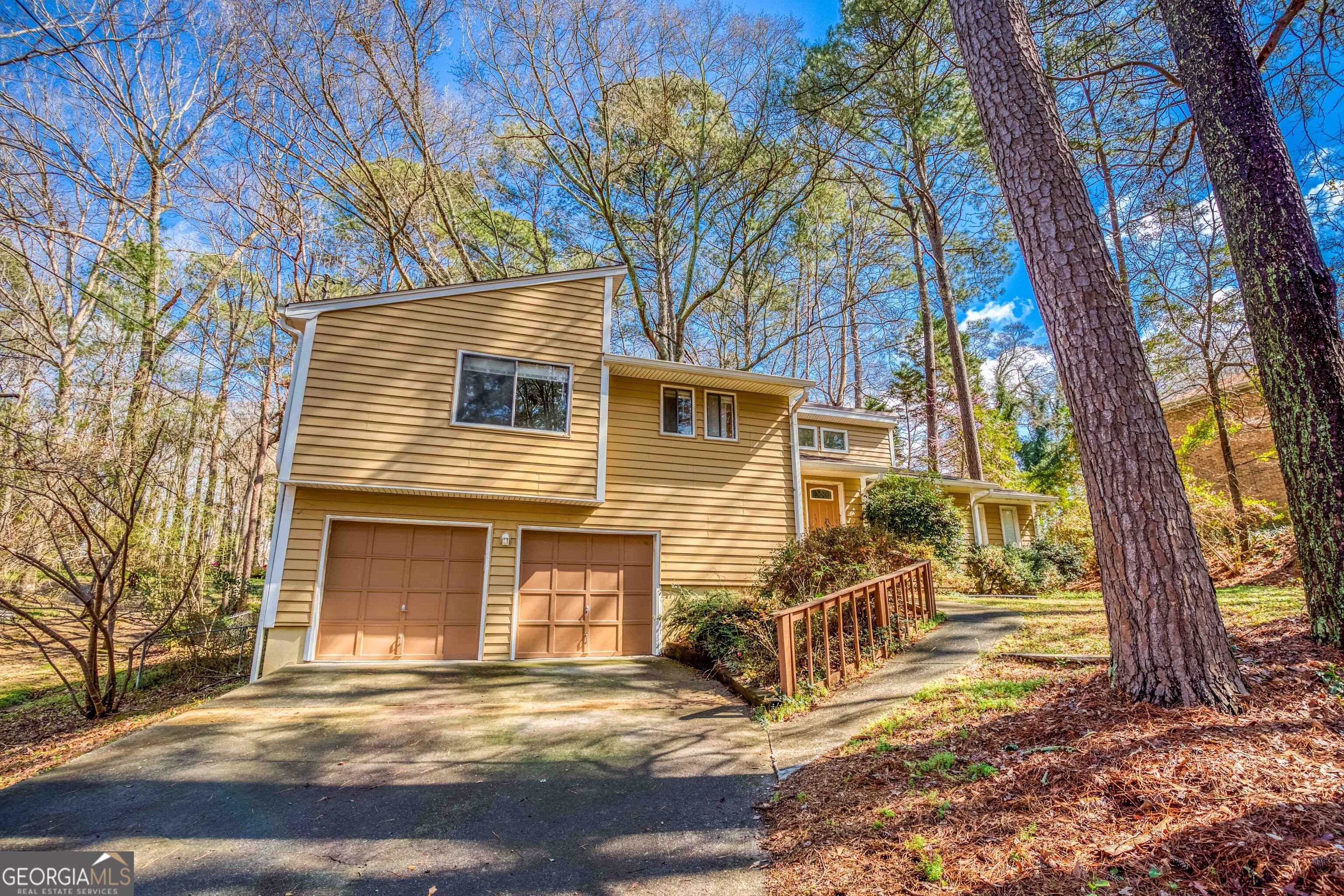 2780 Westminister LN NW