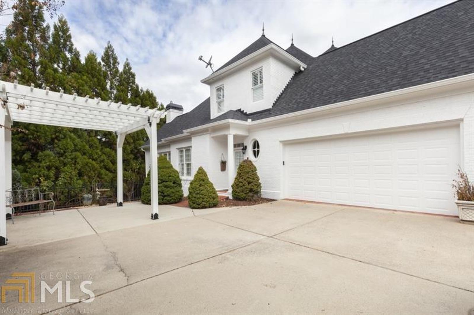 Boulevard On Woodlawn - Residential