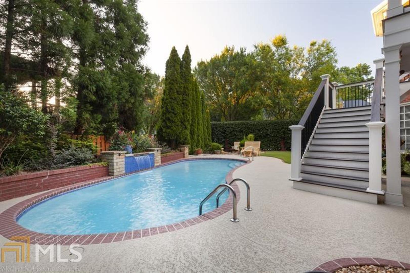 Boulevard On Woodlawn - Residential