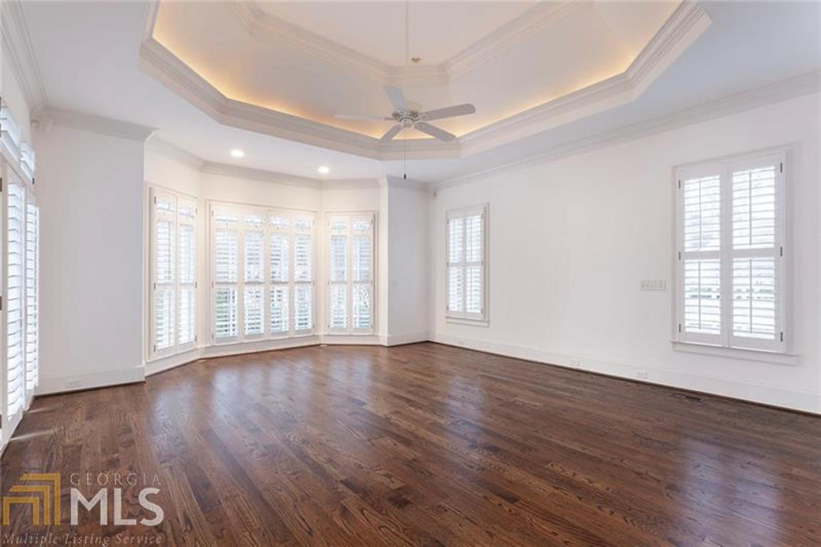 Boulevard On Woodlawn - Residential