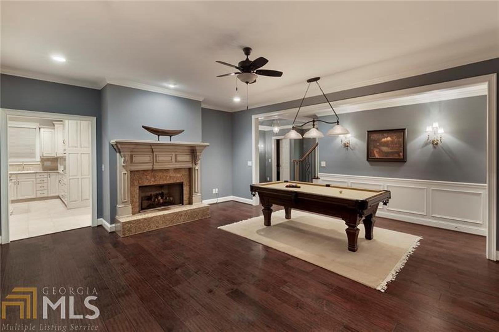Boulevard On Woodlawn - Residential