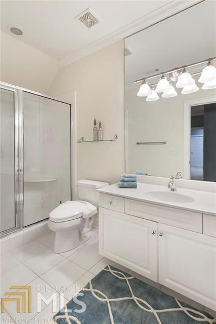 Boulevard On Woodlawn - Residential