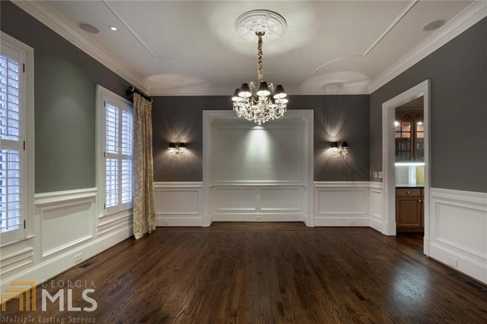 Boulevard On Woodlawn - Residential