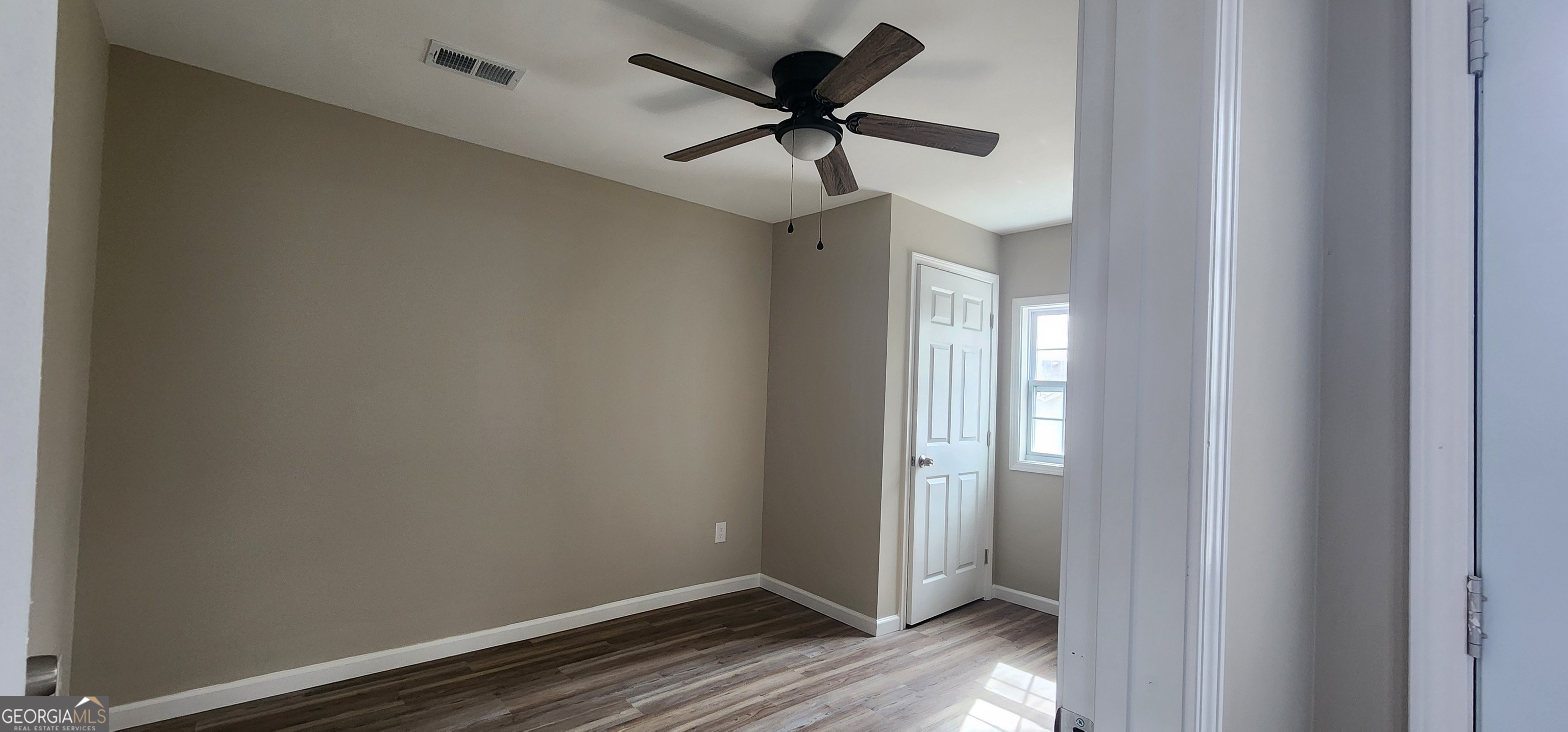 Atlanta, Georgia 30314, United States, 3 Bedrooms Bedrooms, ,2 BathroomsBathrooms,Residential,Active,93638