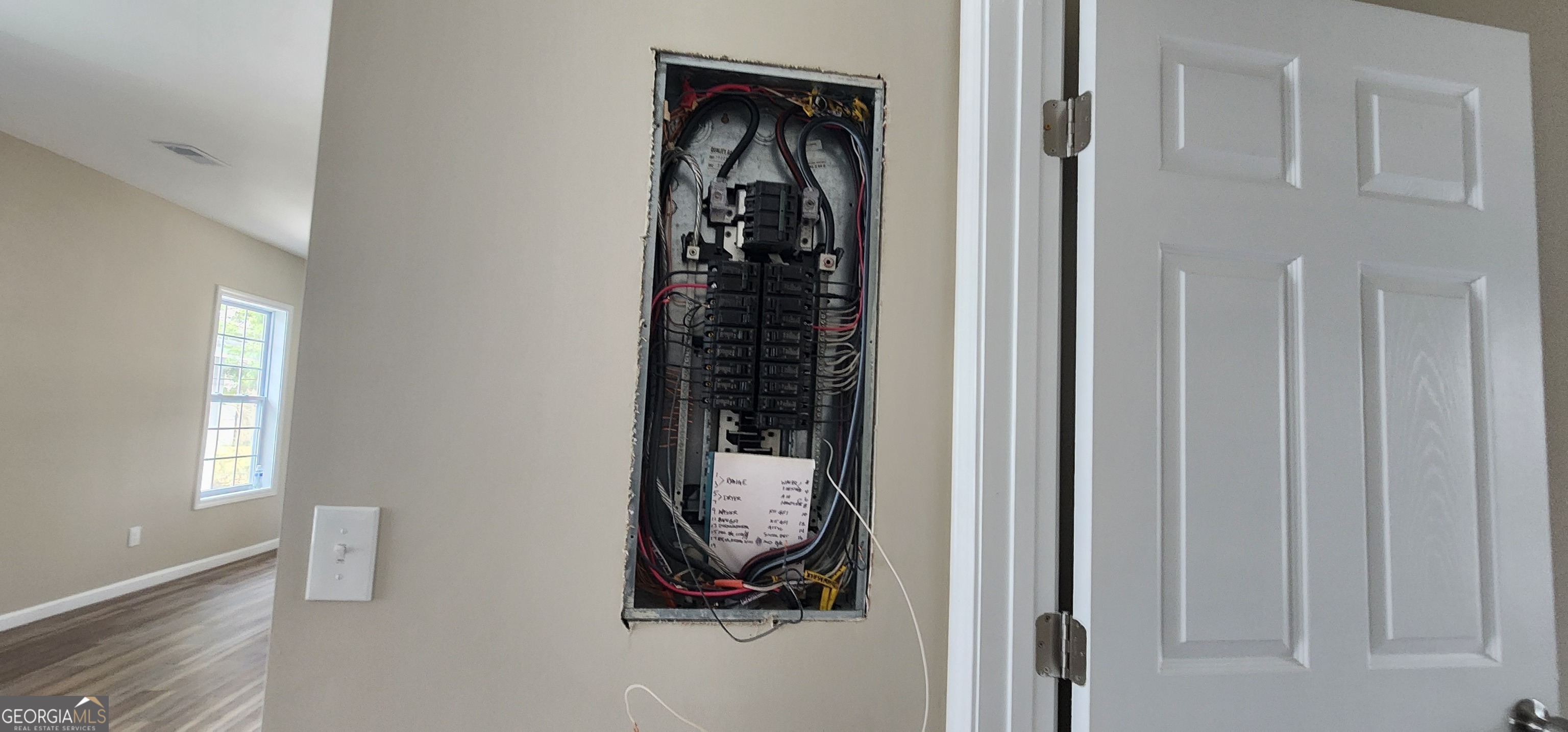 Atlanta, Georgia 30314, United States, 3 Bedrooms Bedrooms, ,2 BathroomsBathrooms,Residential,Active,93638