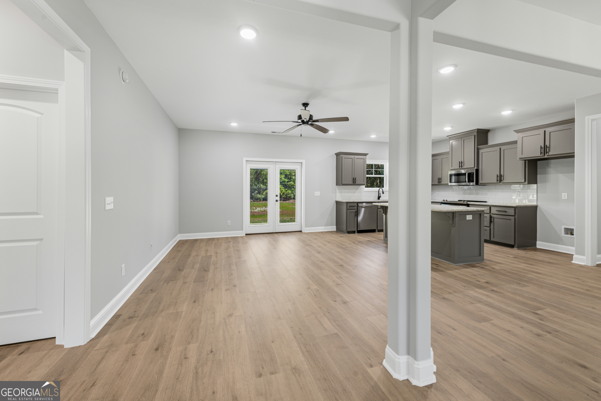 Old Mill Bluff - Residential