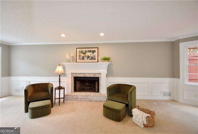 5040 PURITAN DR
