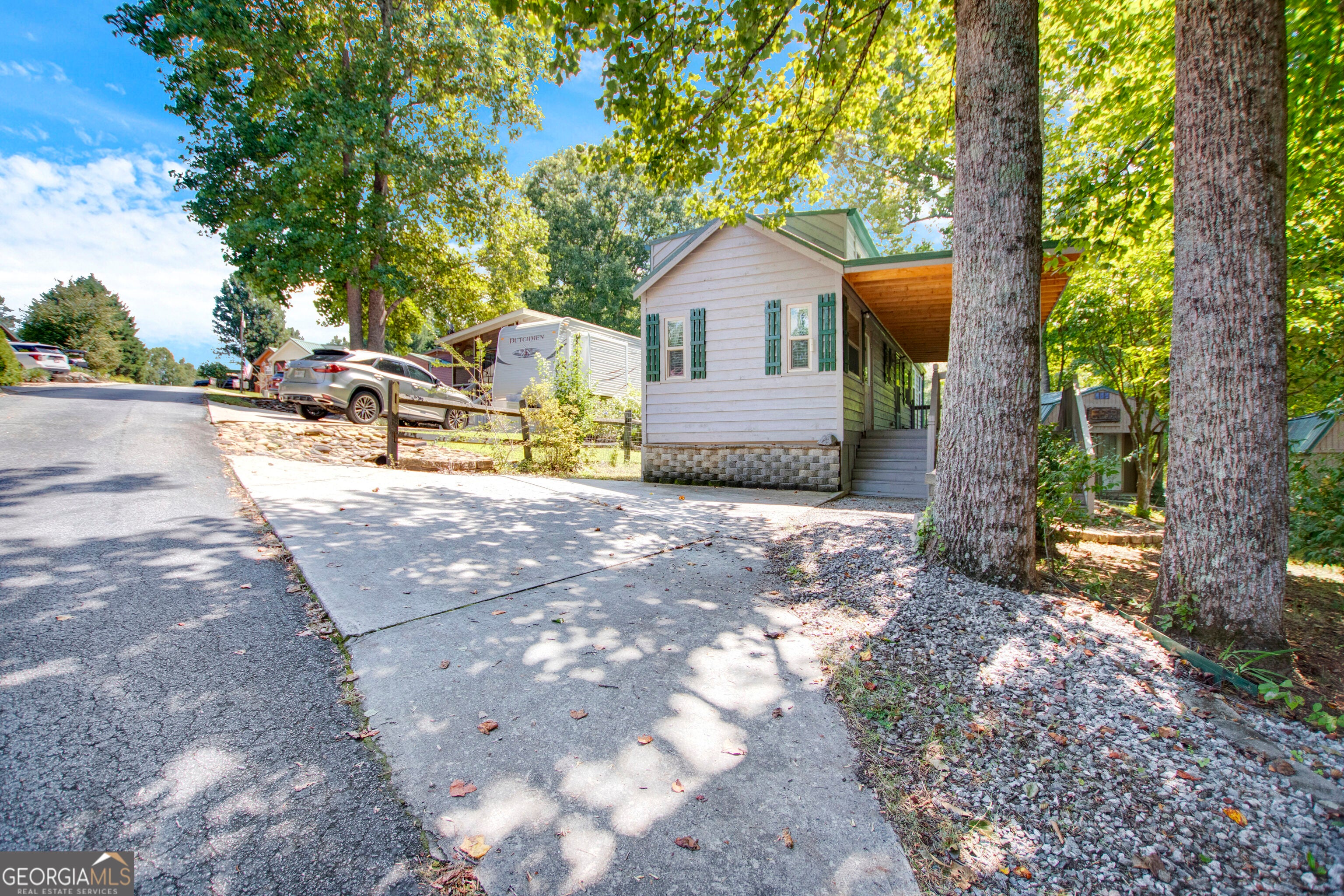 76 Stag Leap DR