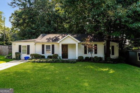 Photo of 3993 Forrest Court, Chamblee, GA 30341 (MLS # 10635578)