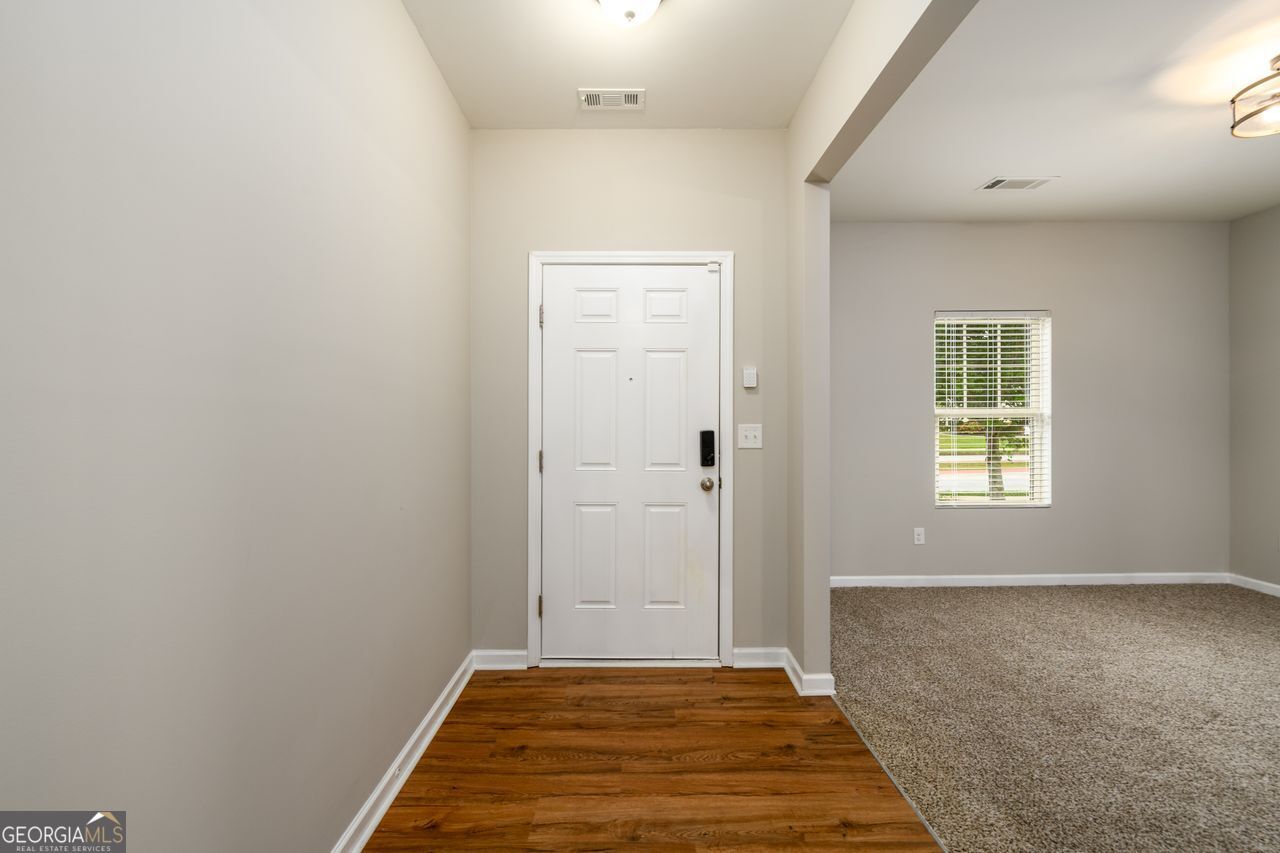 3463 SANDSTONE TRL SE