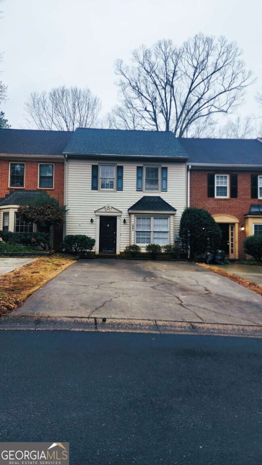Located in a quiet cul-de-sac, discover this charming move-in ready townhome in the highly sought-after Salem Woods community! Flow into the living room featuring a cozy fireplace, perfect for entertaining. Both second floor bedrooms feature spacious walk-in closets, and private bathrooms. Head to the backyard for the perfect private area to enjoy the outdoors.    Key Features: Spacious Living Room Co Cozy up by the fireplace in this inviting space with hardwood f. Modern Kitchen Co Featuring ample cabinetry with granite countertops. Bedroom Suites Co Large bedrooms with private en-suite baths and spacious closets. Outdoor Space Co Private backyard with privacy fence, perfect for relaxing or entertaining. Prime Location Co Close to shopping, dining, major highways, and top-rated schools. Easy access to I-75 and I-285 New Upgrades Co ROOF and HVAC replacement in 2022 and meticulously maintained.    Whether you're a first-time buyer, investor, or looking to downsize, this home offers fantastic value in a prime East Cobb location!