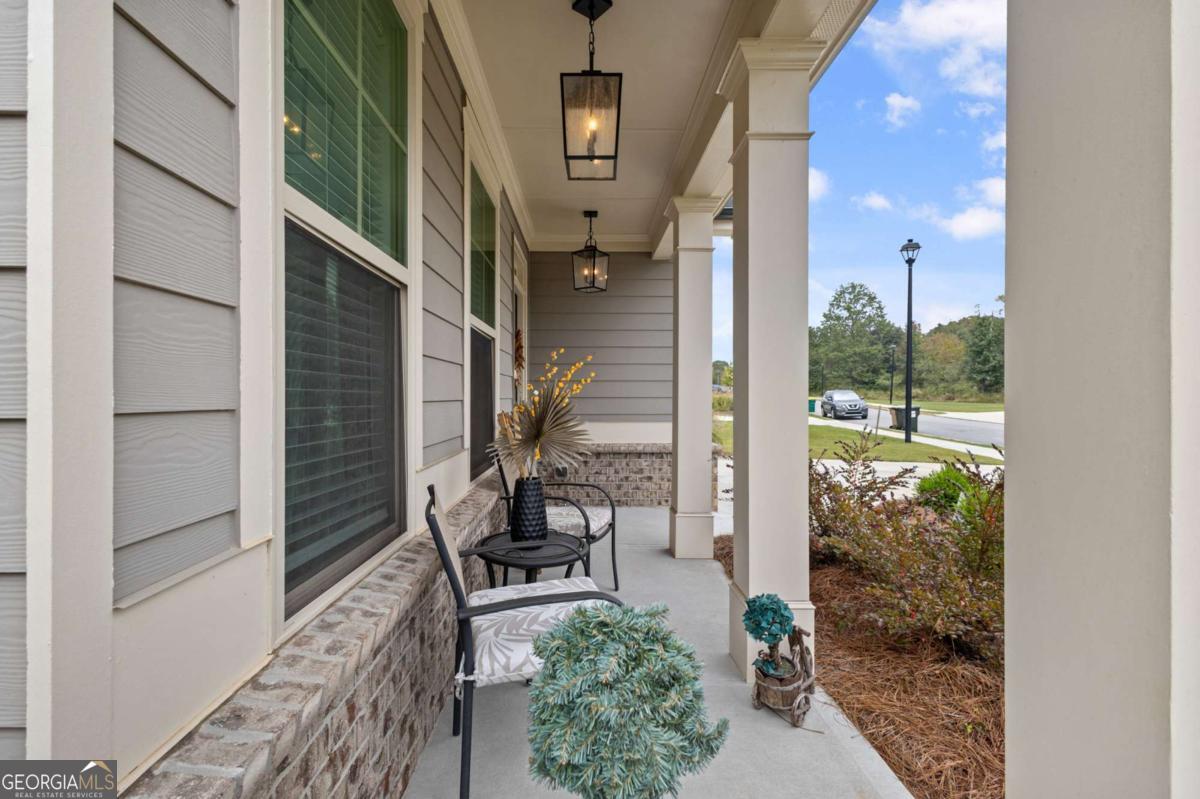 206 BLUE DRAGON DR