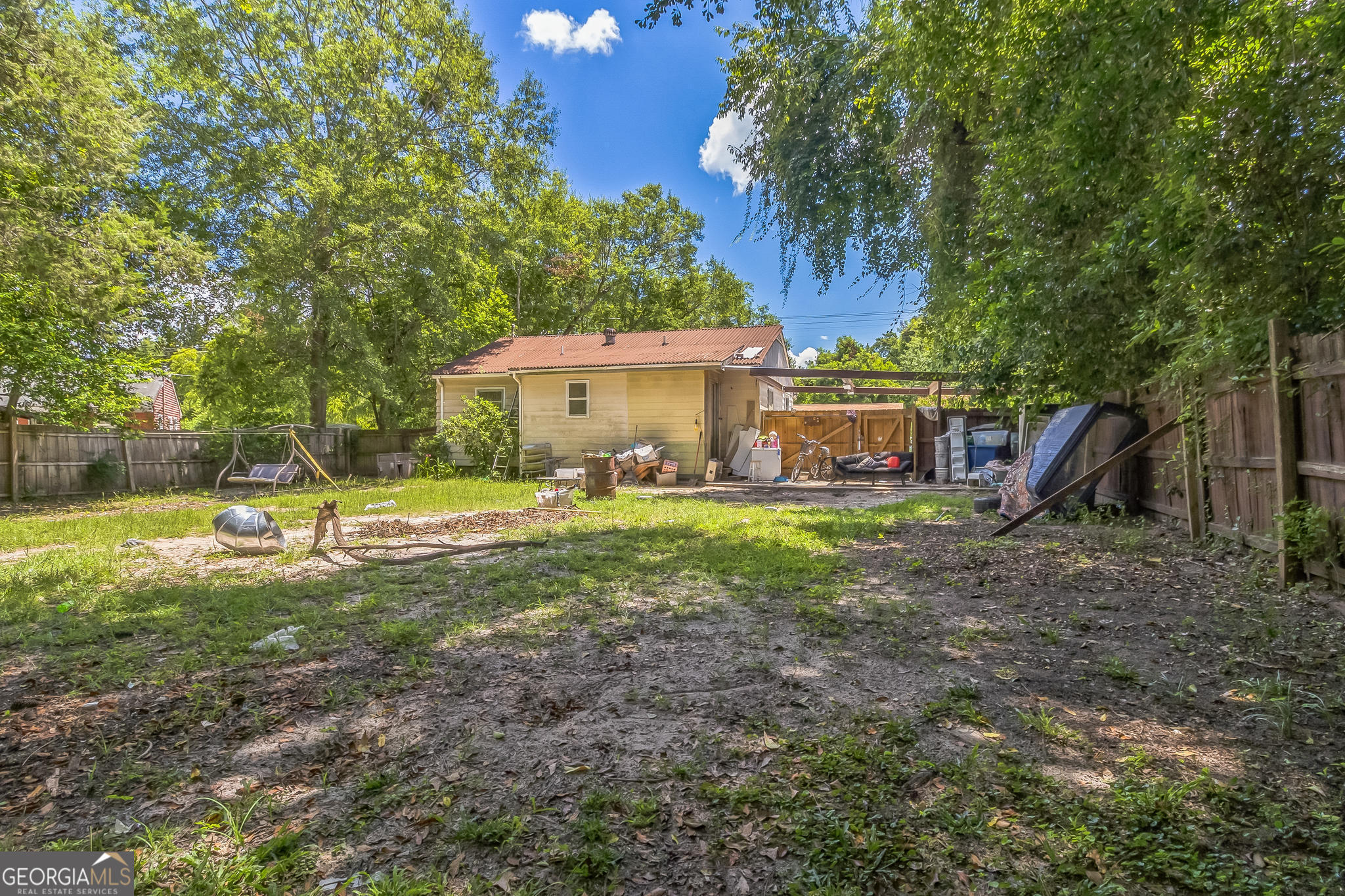 607 Cornelia DR