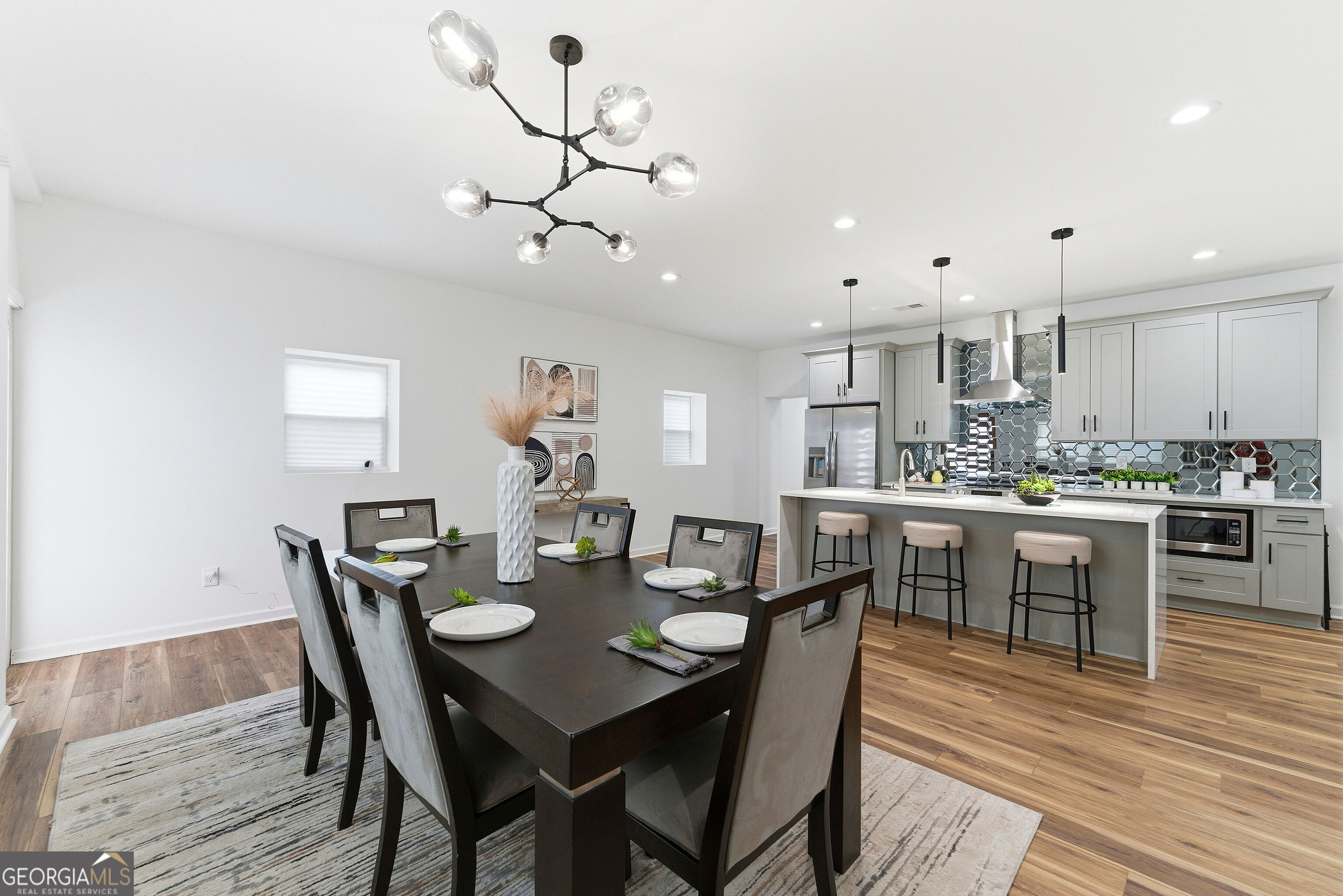 1386 Elizabeth AVE SW