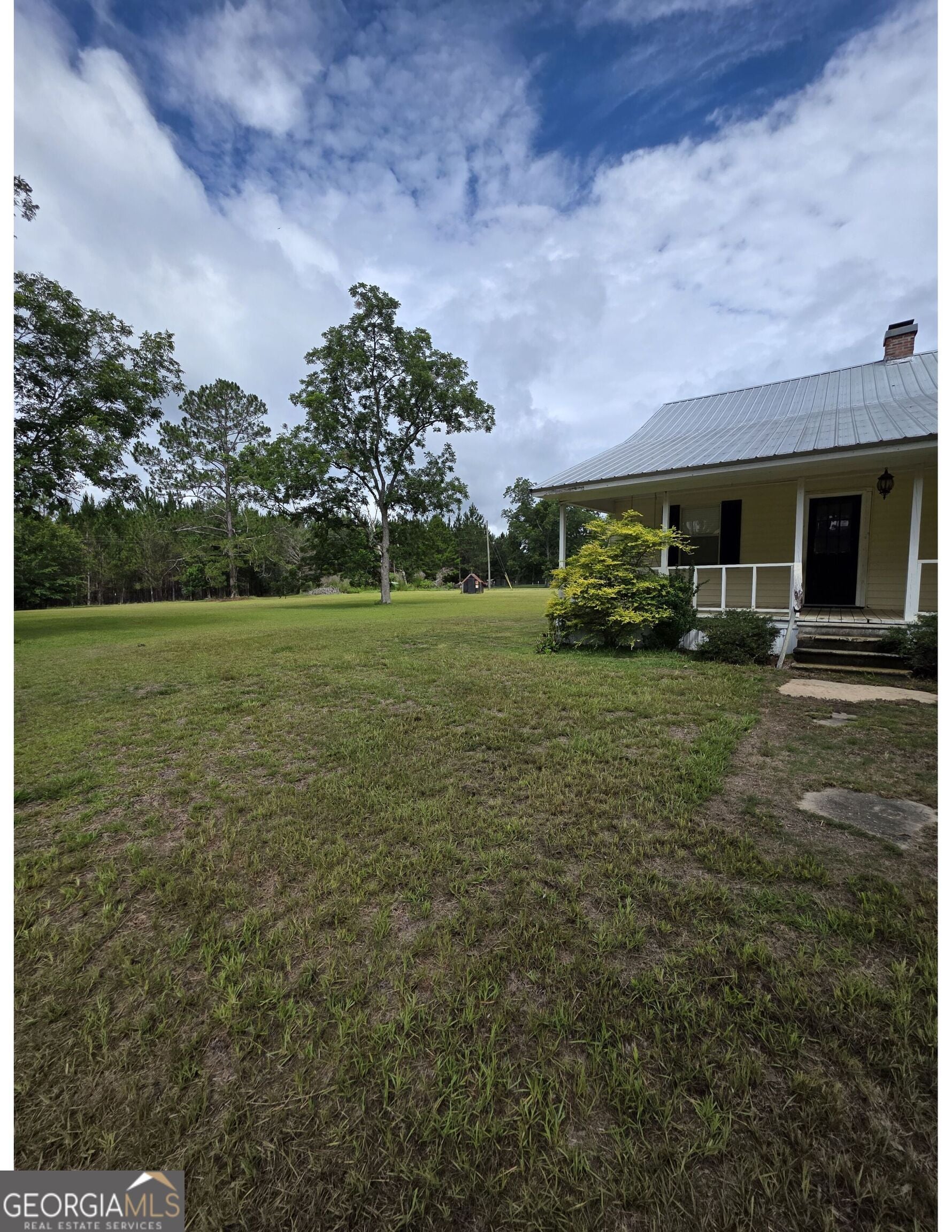 234 Robin RD