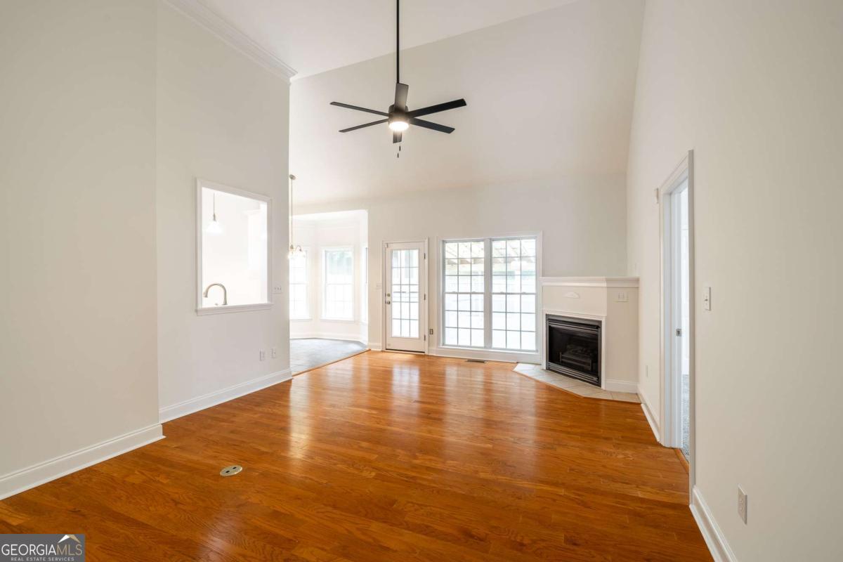 137 Huntington Shoals DR