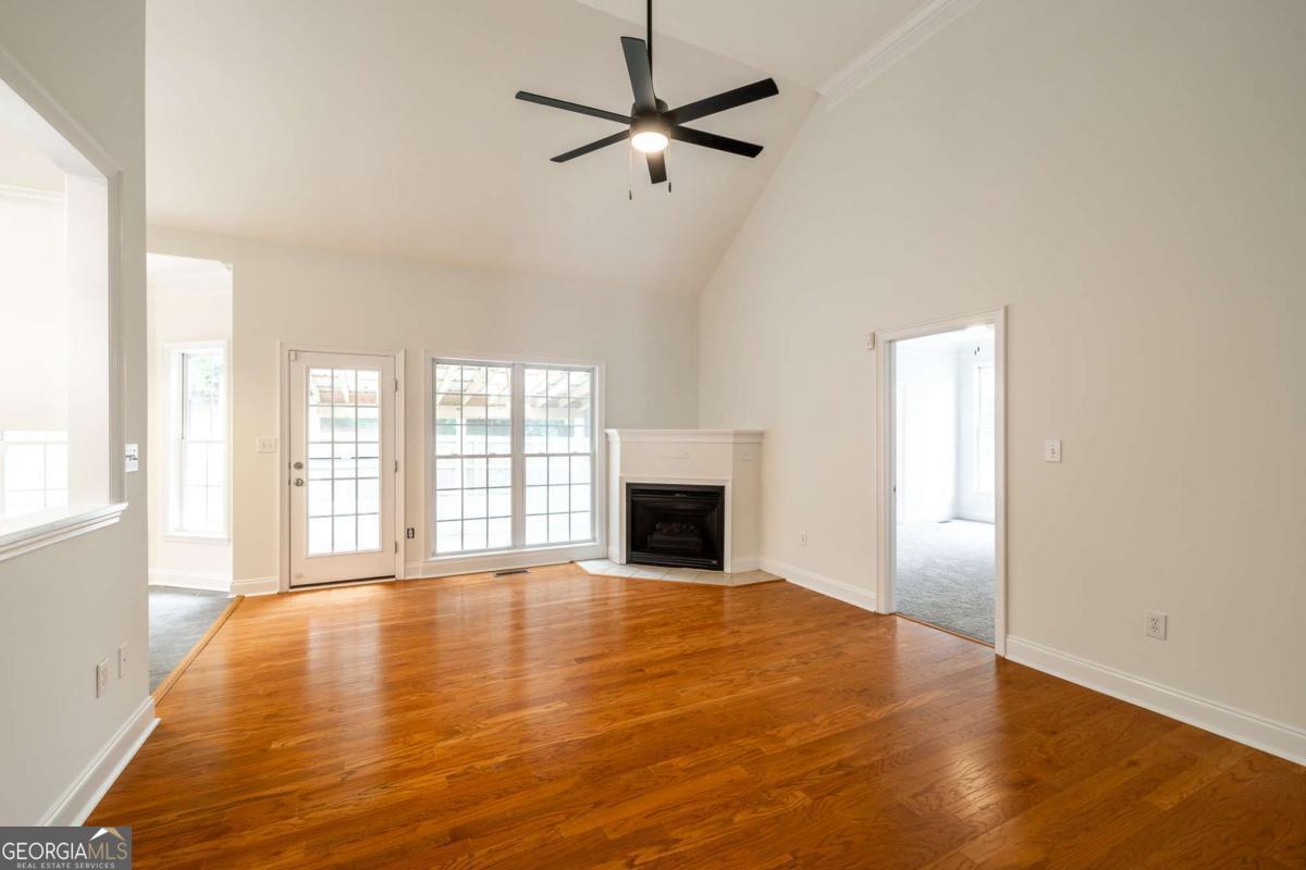137 Huntington Shoals DR