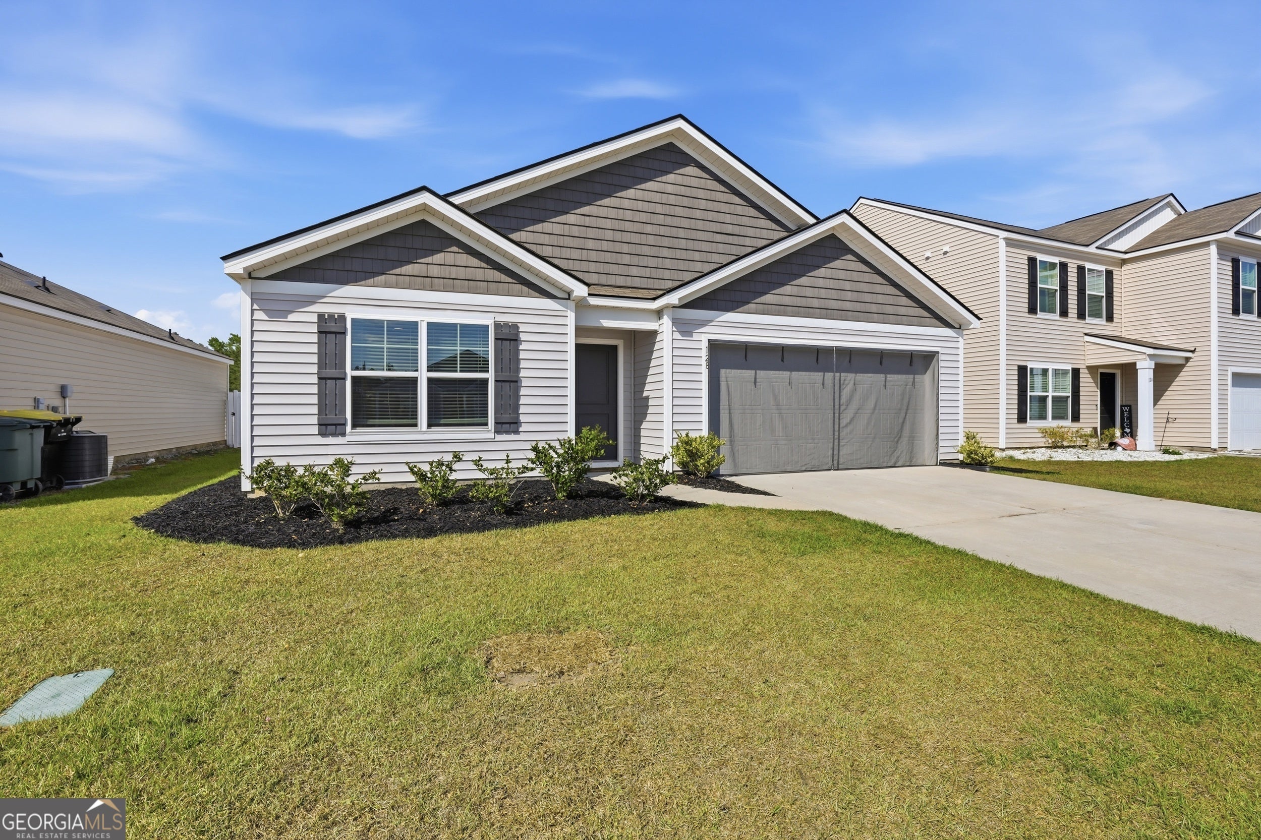128 Skylark RD
