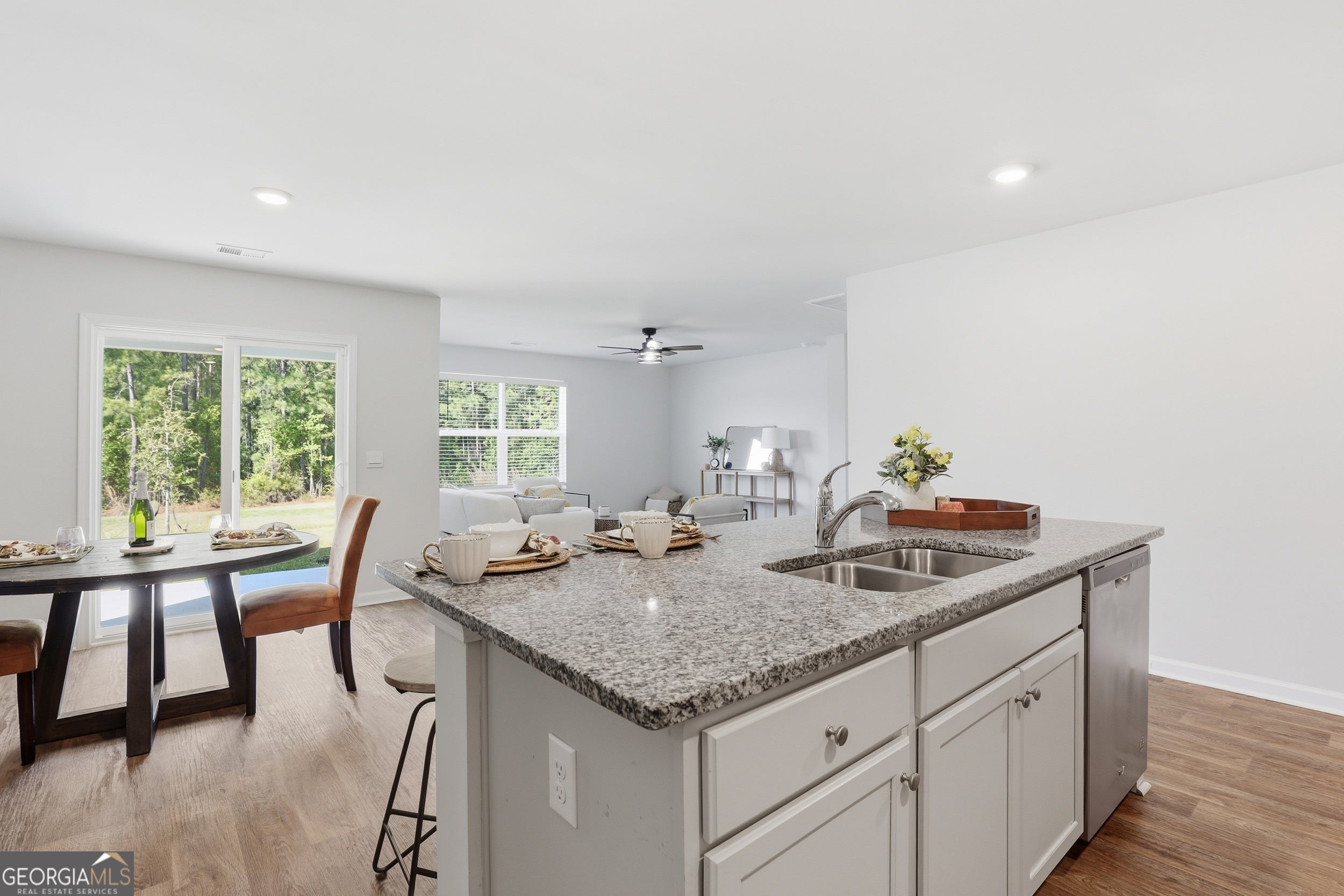 128 Skylark RD
