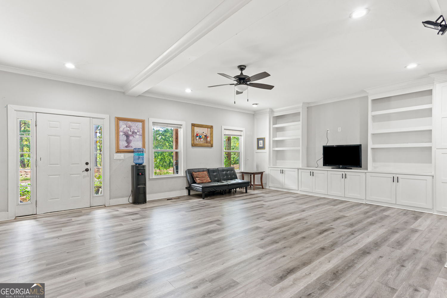S&B REALTY INC - Residential