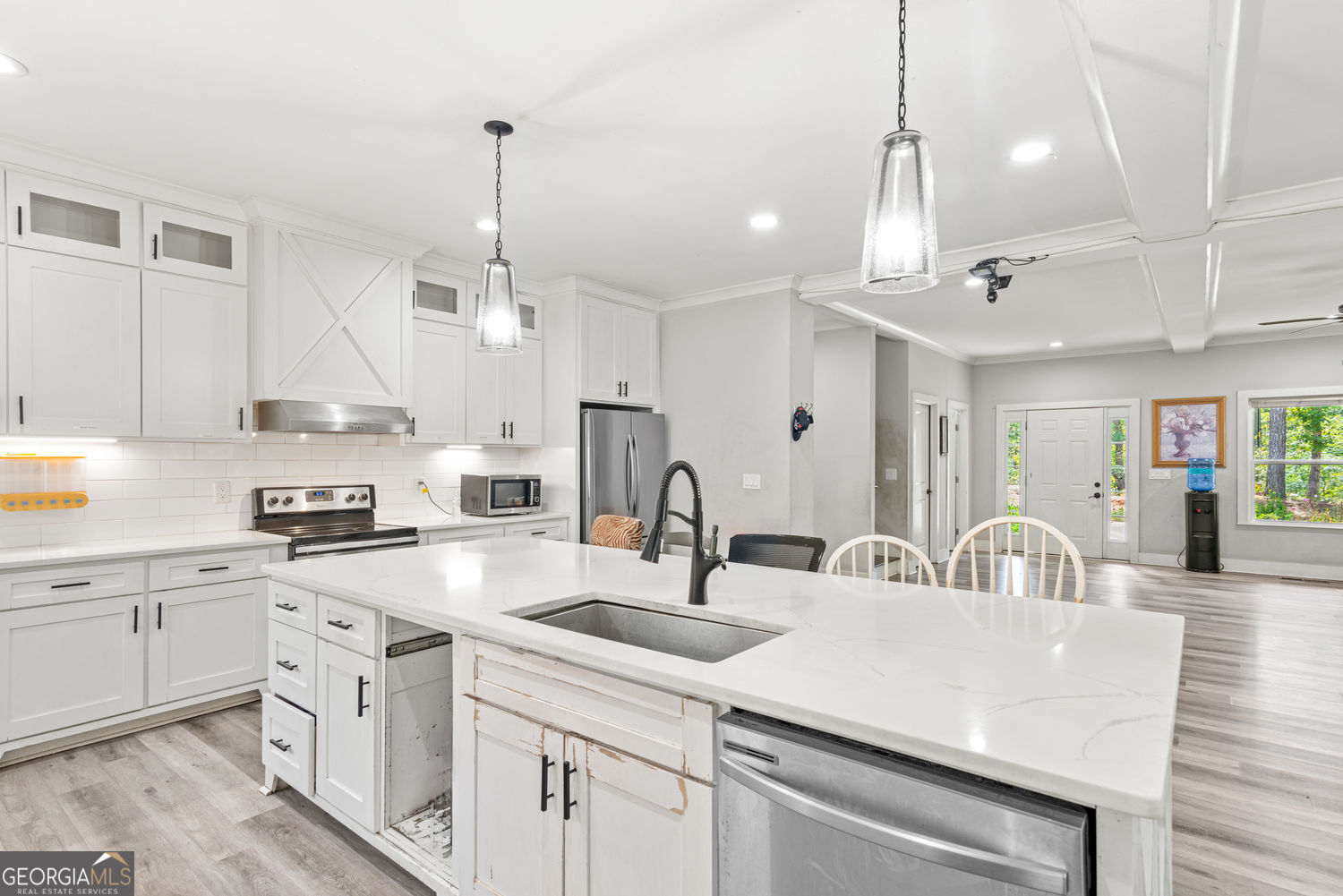S&B REALTY INC - Residential