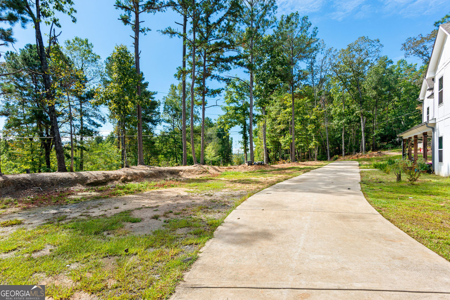 S&B REALTY INC - Residential