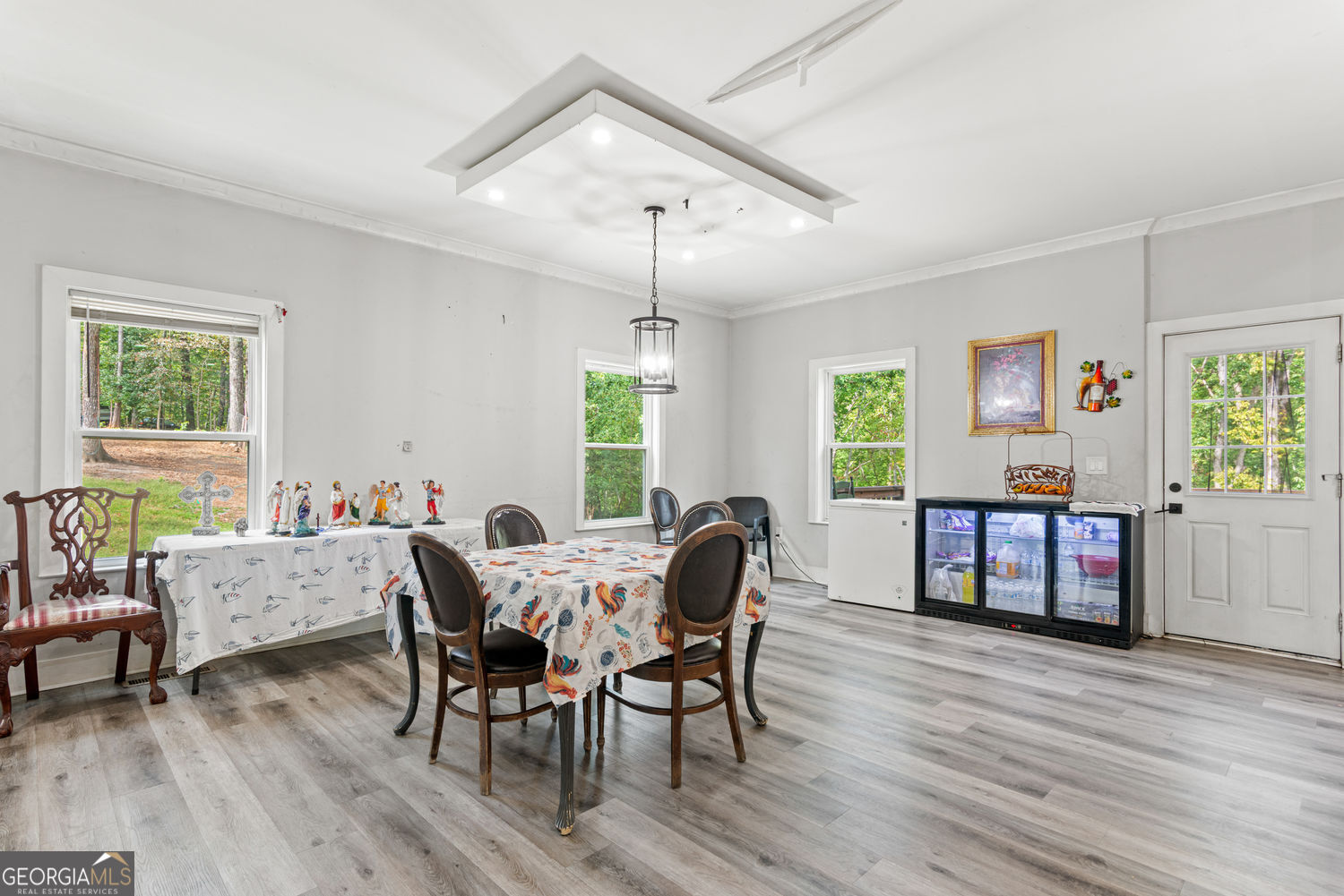 S&B REALTY INC - Residential