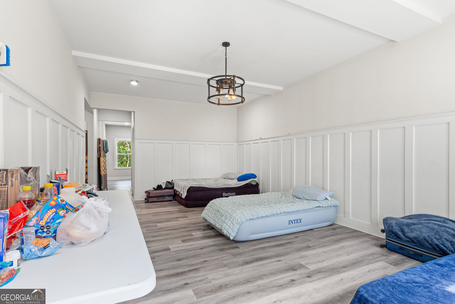 S&B REALTY INC - Residential