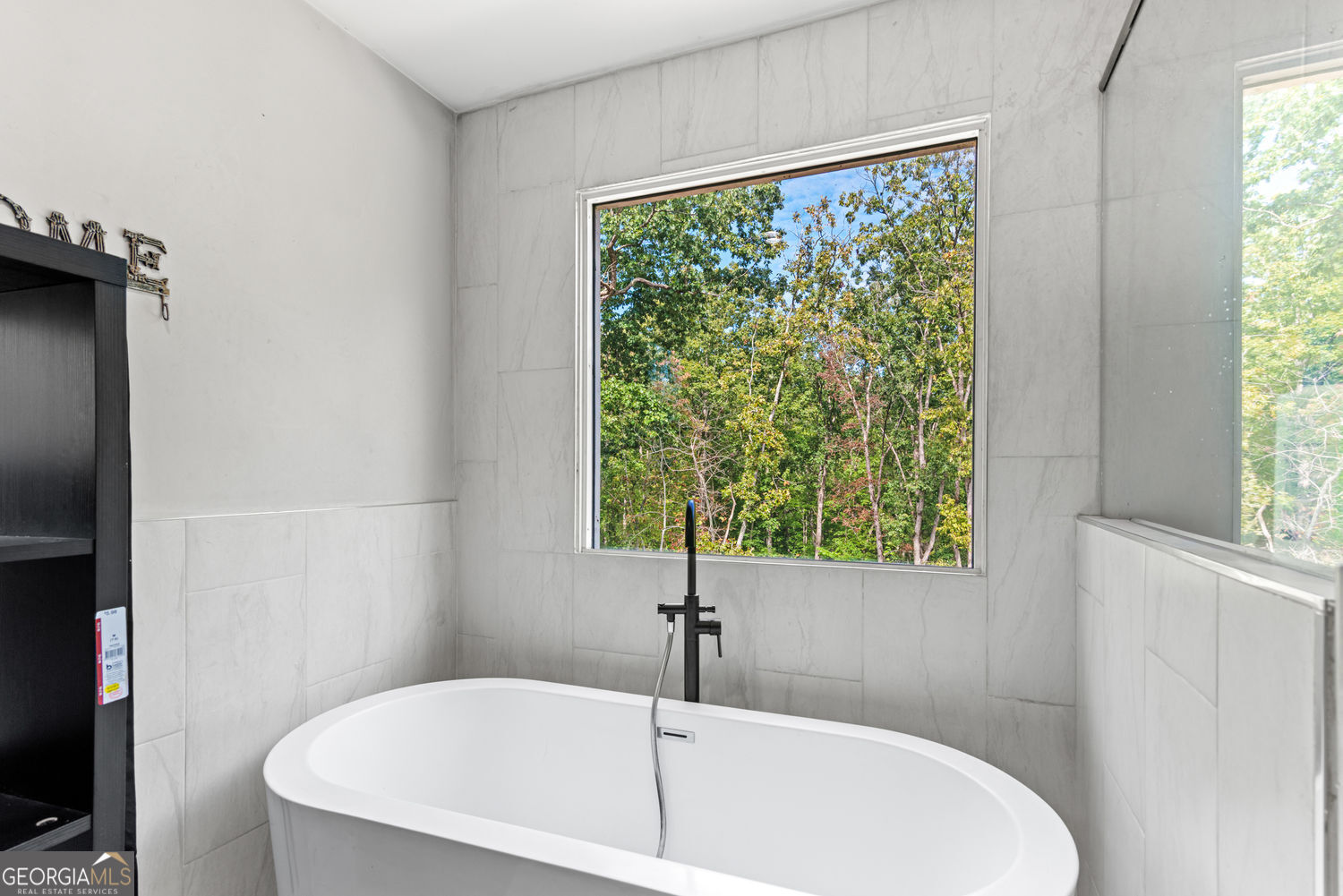 S&B REALTY INC - Residential
