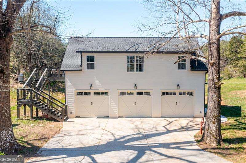 182 Henry Mack Hill RD