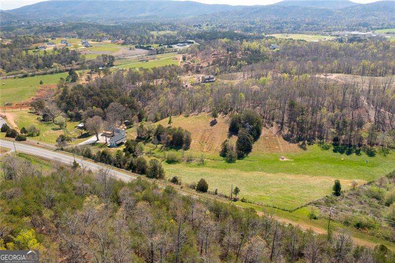 182 Henry Mack Hill RD