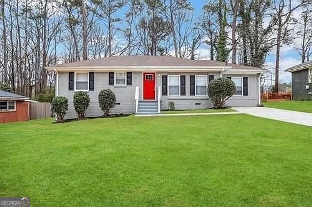 Photo of 2252 Brannen Road SE, Atlanta, GA 30316 (MLS # 10755891)